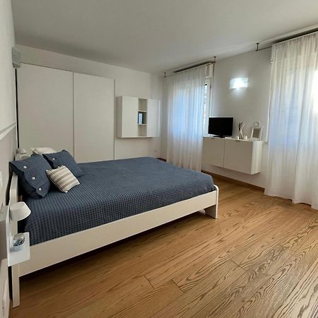 La Casina Apartment ลาสเปเซีย ภายนอก รูปภาพ